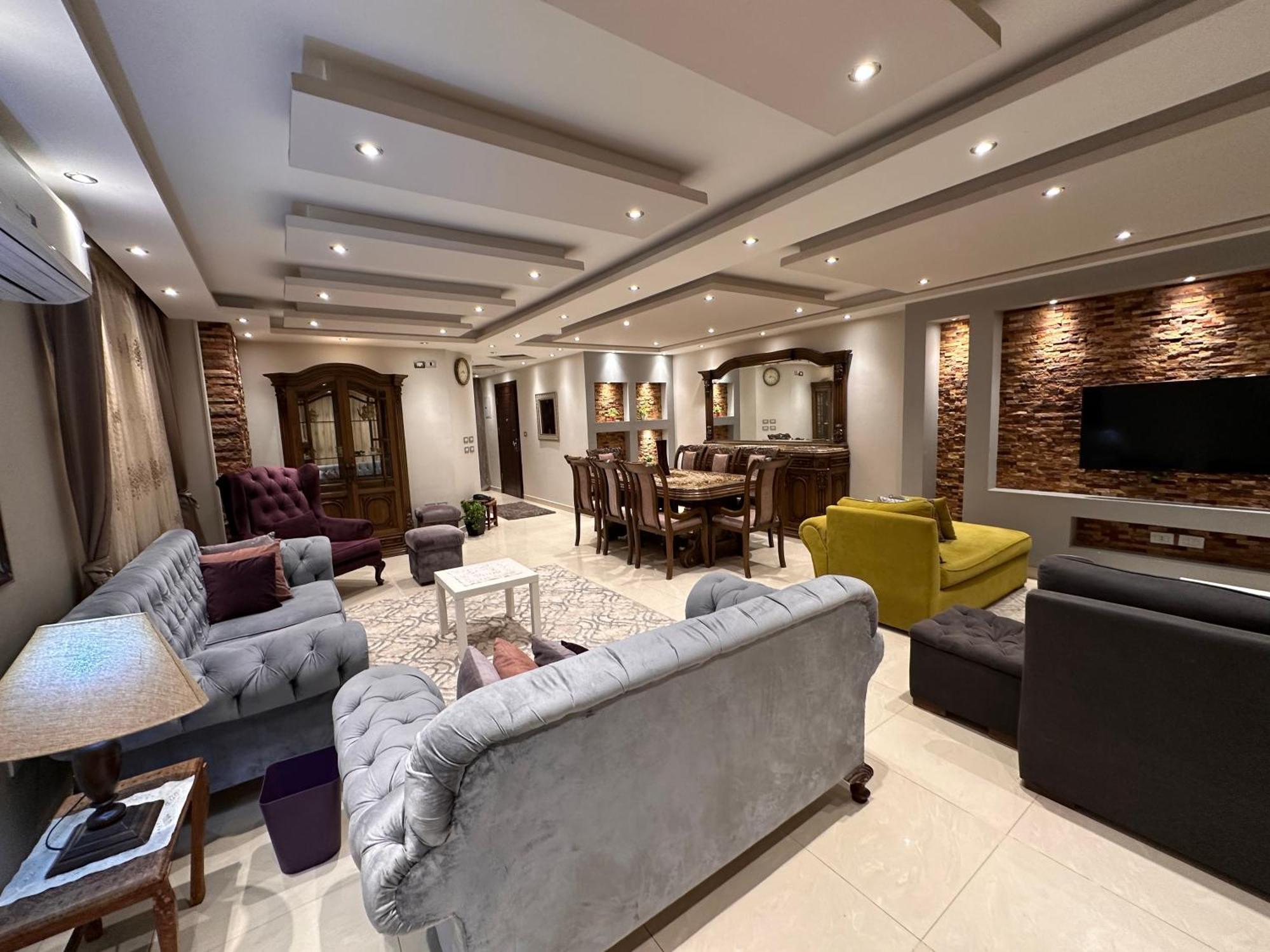 Cozy And Modern For Rent In Mohandessin Cairo